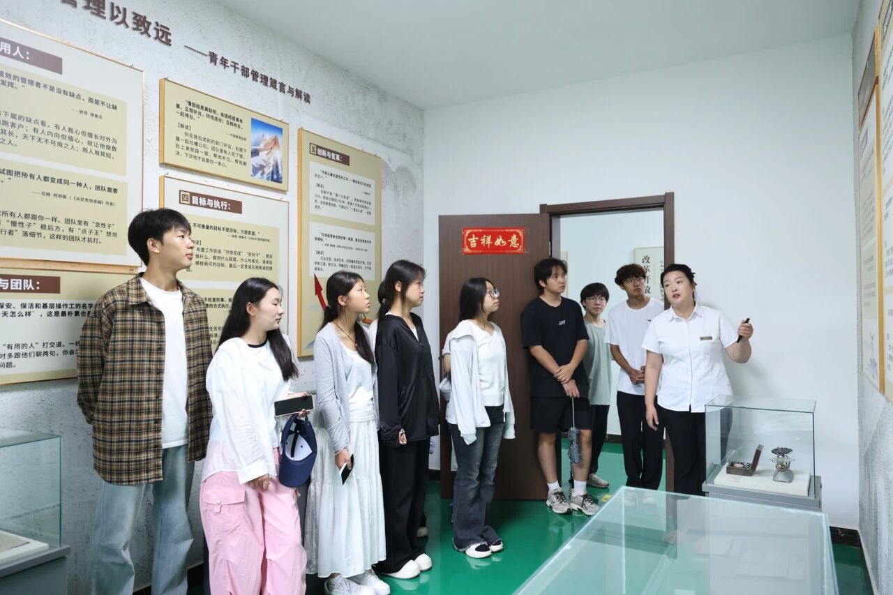 8be69a81fa91eaa1e4cda781ea389033.jpg